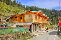 Kothiwal Cottages and Dorm, Sainj