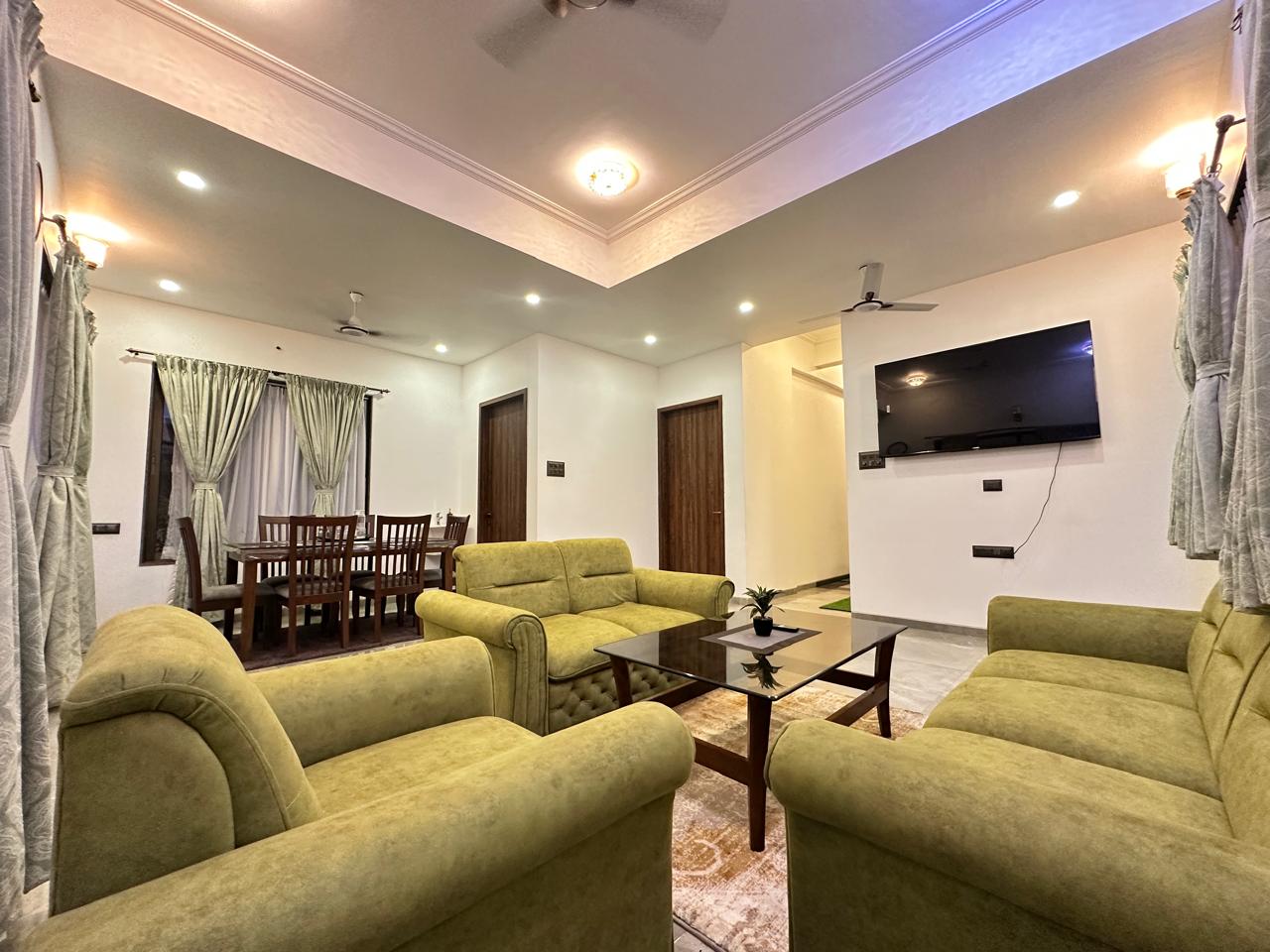 Mulberry 4 BHK with Pvt ClubHouse - Tap to explore photos