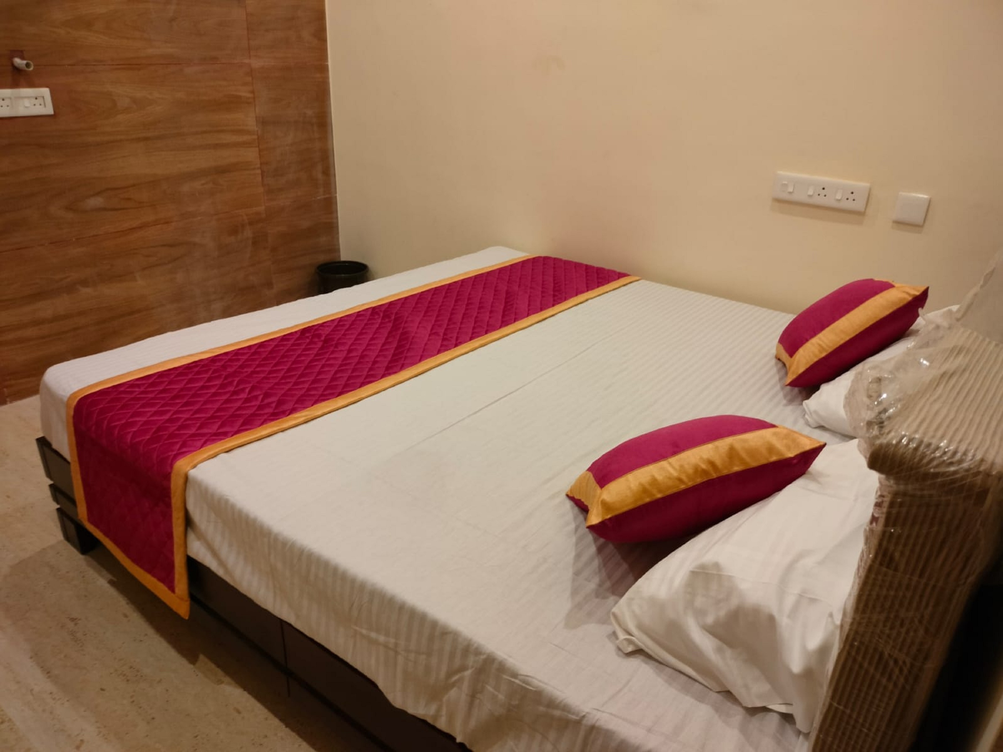 Hotel Vamsi Residency - Tap to explore photos