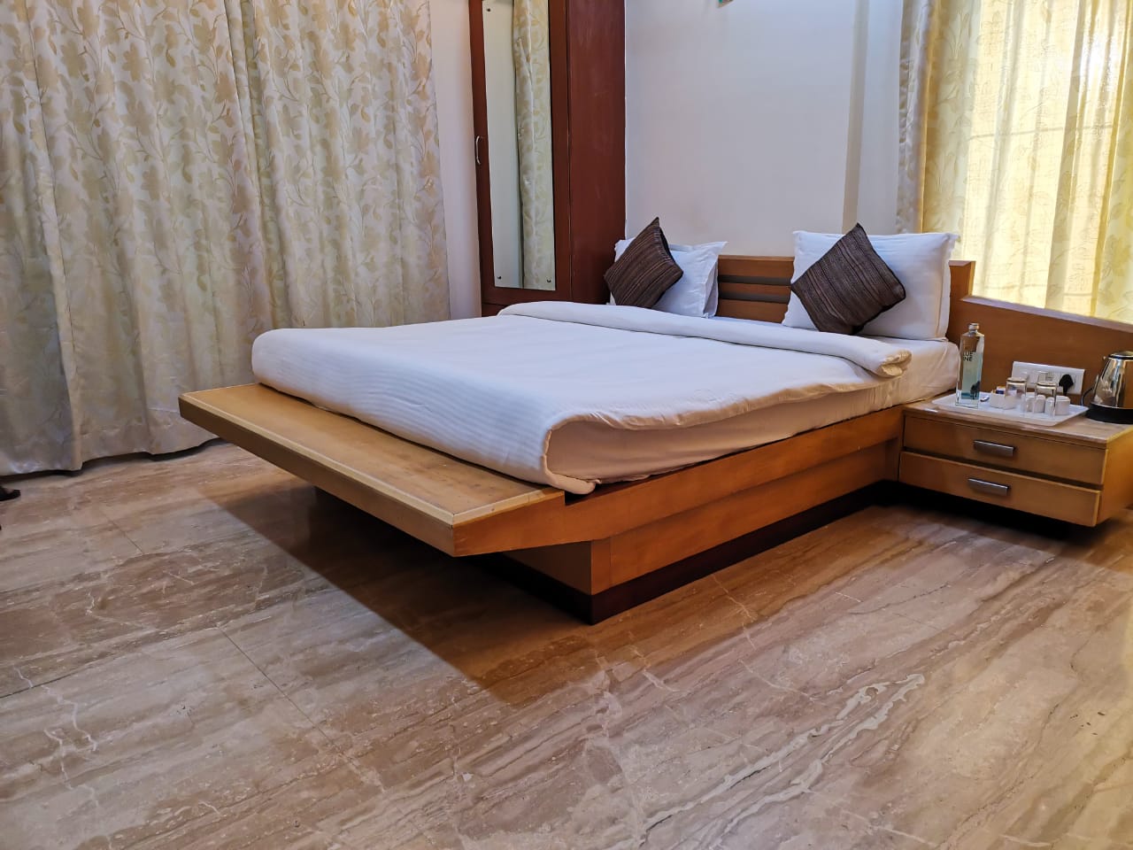 Corporate Apartments Bandra - Tap to explore photos