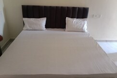 New Tripathi Lodge, Chitrakoot