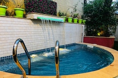 Verandah Madh Myrah, Mumbai