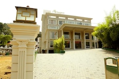 Raj Regent, Manarcadu, Vaikom