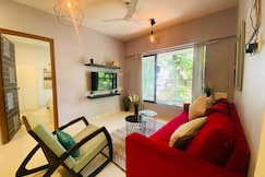 Pali Carters Building 102, 20th Road, Khar West by Connekt Homes, Mumbai
