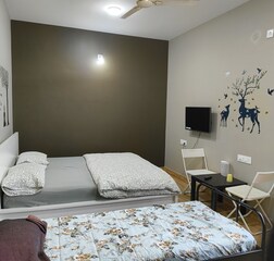 Jai Anjaneya Guesthouse 101