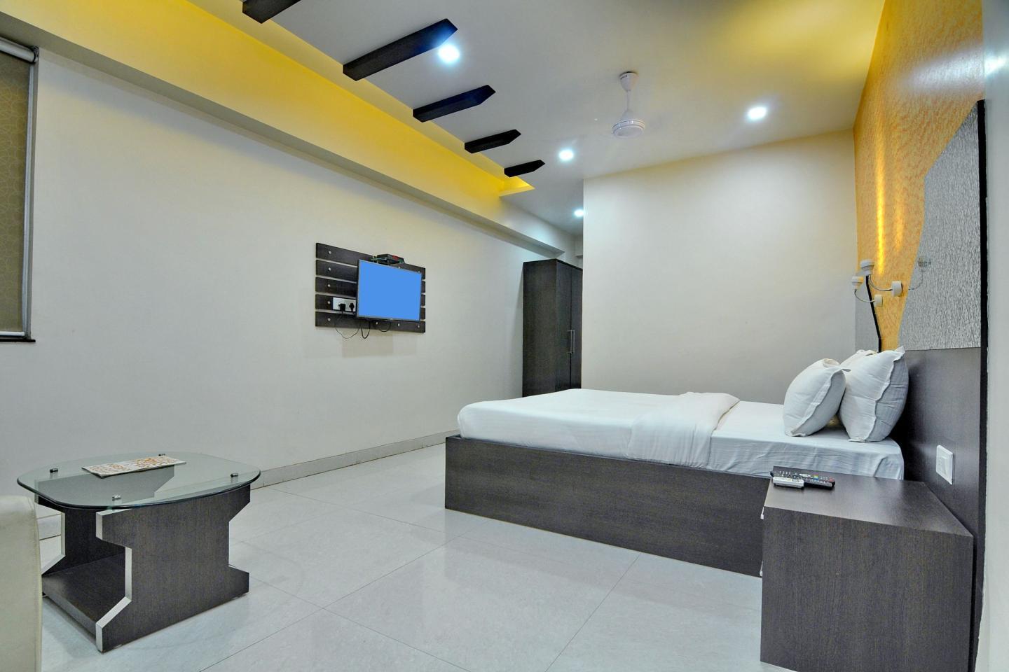 Savera A Business luxury hotel - Tap to explore photos
