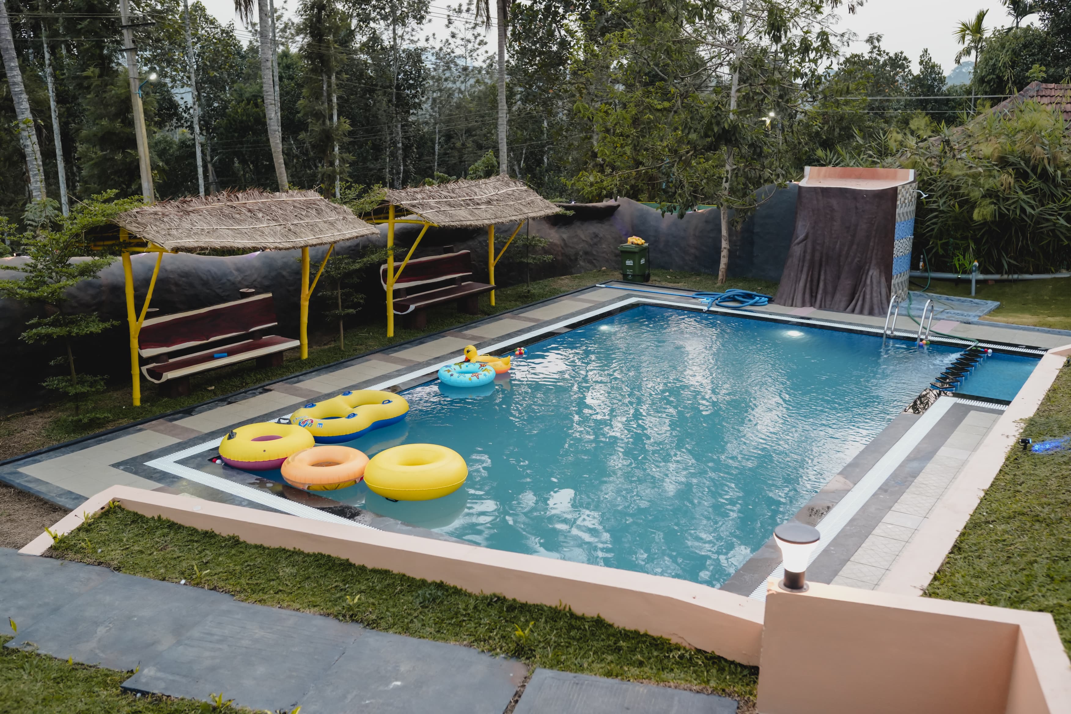 Maryland Holiday Resort - Tap to explore photos