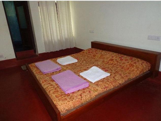 Kargoor Homestay Bunglow - Tap to explore photos