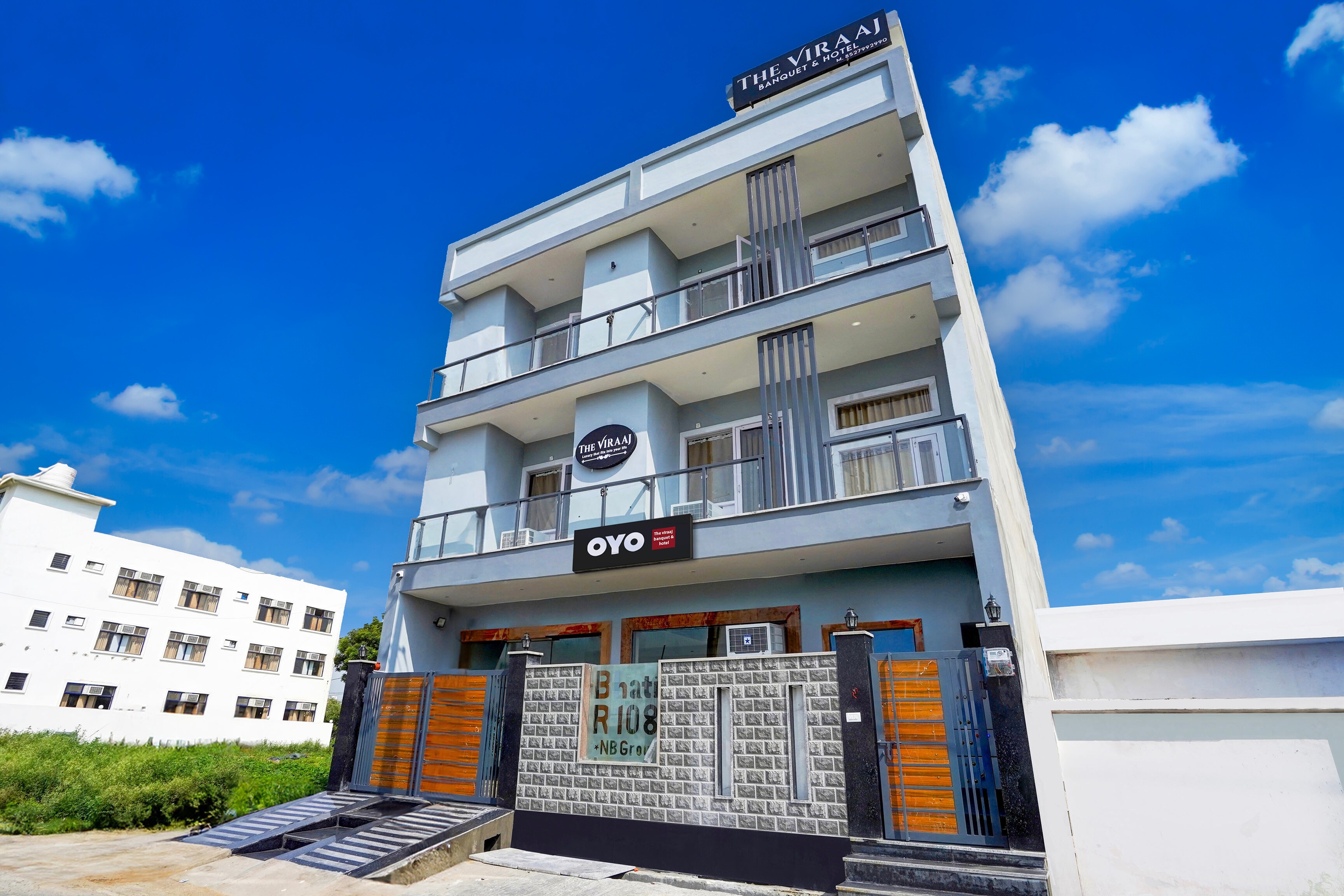Hotel O THE VIRAAJ BANQUET & HOTEL - Tap to explore photos