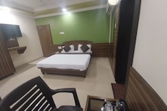 LAXMI GUEST HOUSE, Shirdi