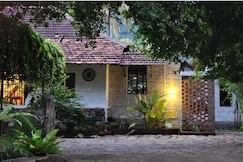 Pannadikadu Homestay - Peaceful Getaway with Panoramic Mountain Views, Pollachi