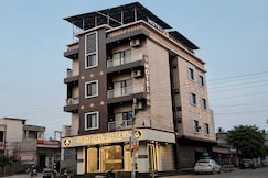 Nagpal Hotel, Suratgarh