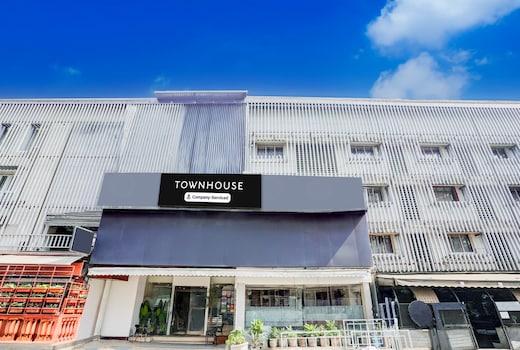 Super Townhouse Khar The Unicontinental