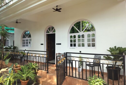 Whispering Palms Anjuna