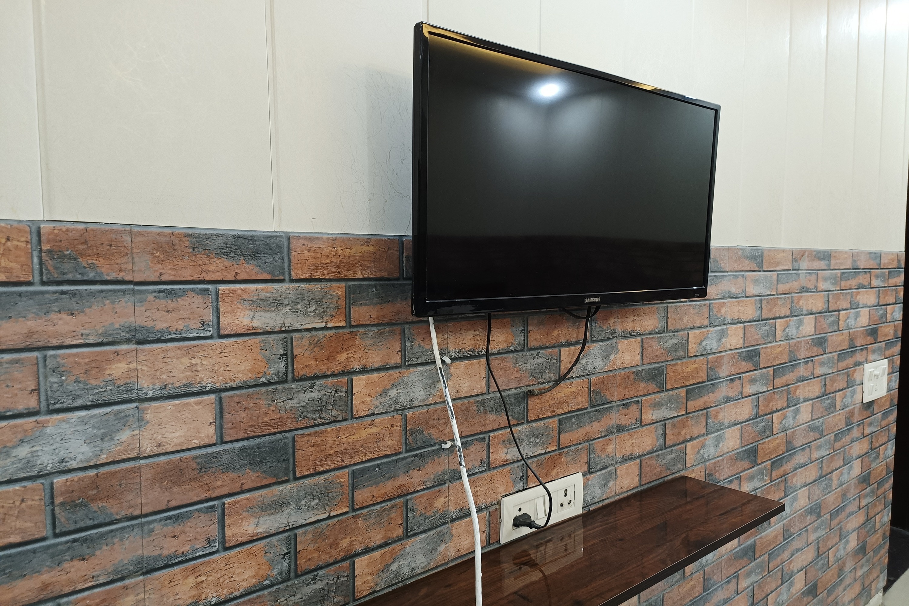 Swastika Homes Near Wave City Center Noida - Tap to explore photos