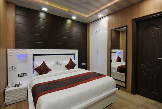 Oyo 12148 Flyover Inn Delhi Use Code Oyopaynow To Avail Extra 15