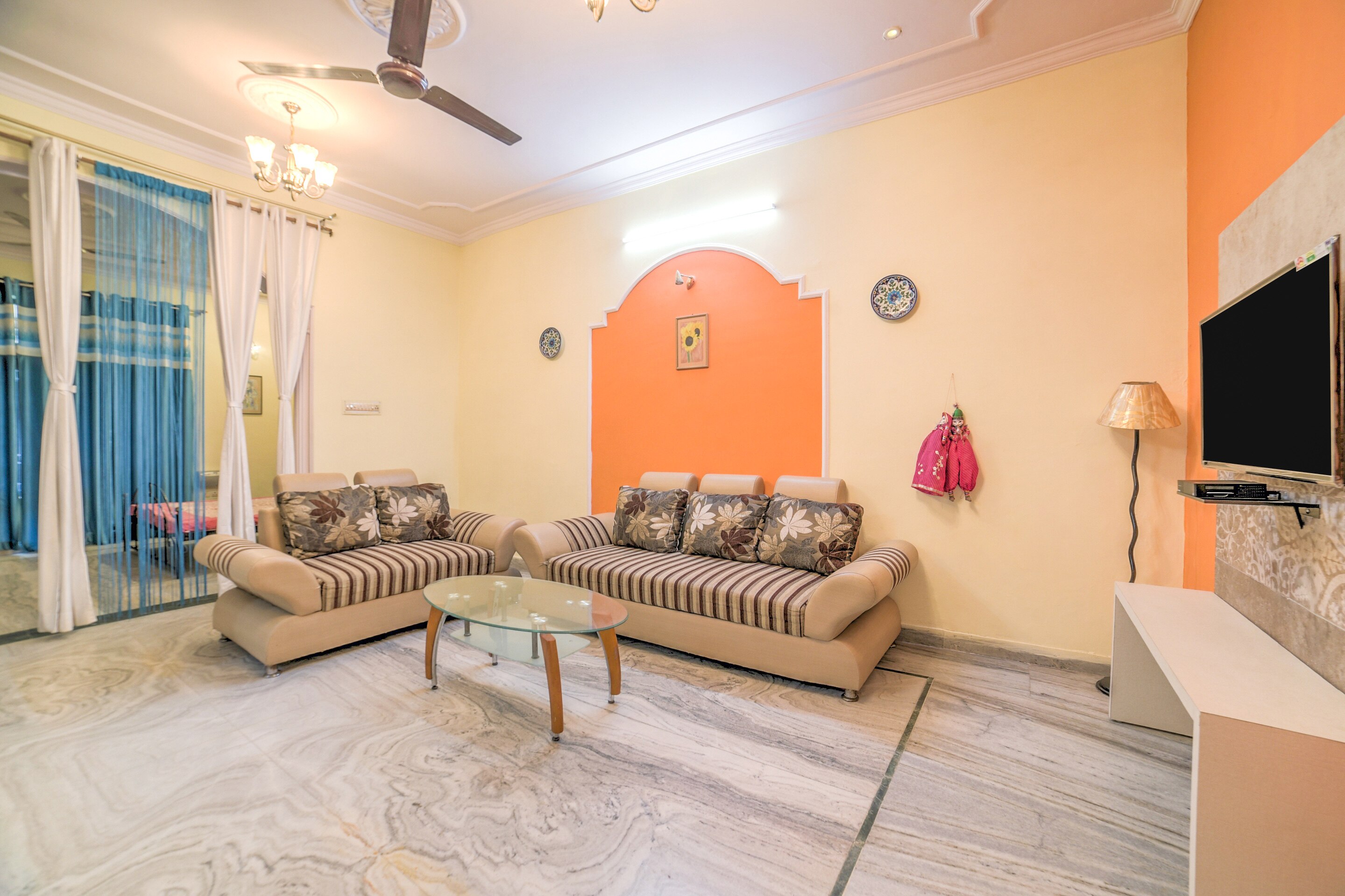 Little Palace-3 BHK Homestay - Tap to explore photos