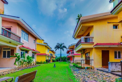 Pleasing 3 bedroom villa with pool