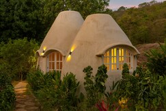 Hobbit House by RoamHome, Goa