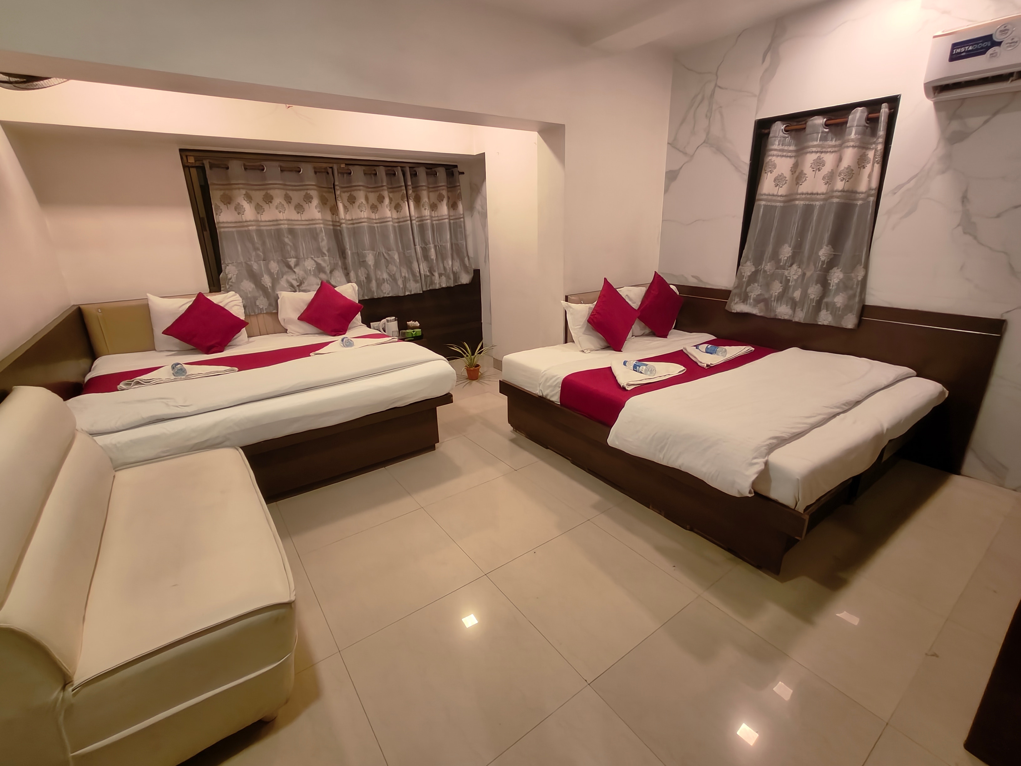 Hotel Anand Palace - Tap to explore photos