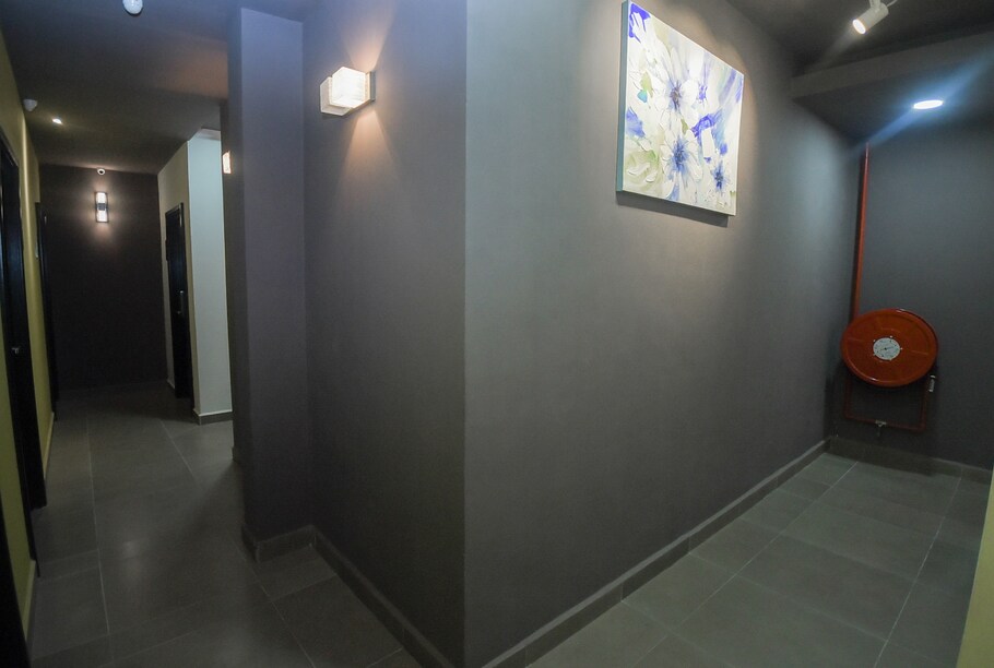 Oyo 1023 La Mirina Boutique Inn Standard Miri Hotel Price Address Reviews