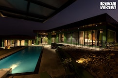 StayVista at Citrus @ Minty Mirage, Peint