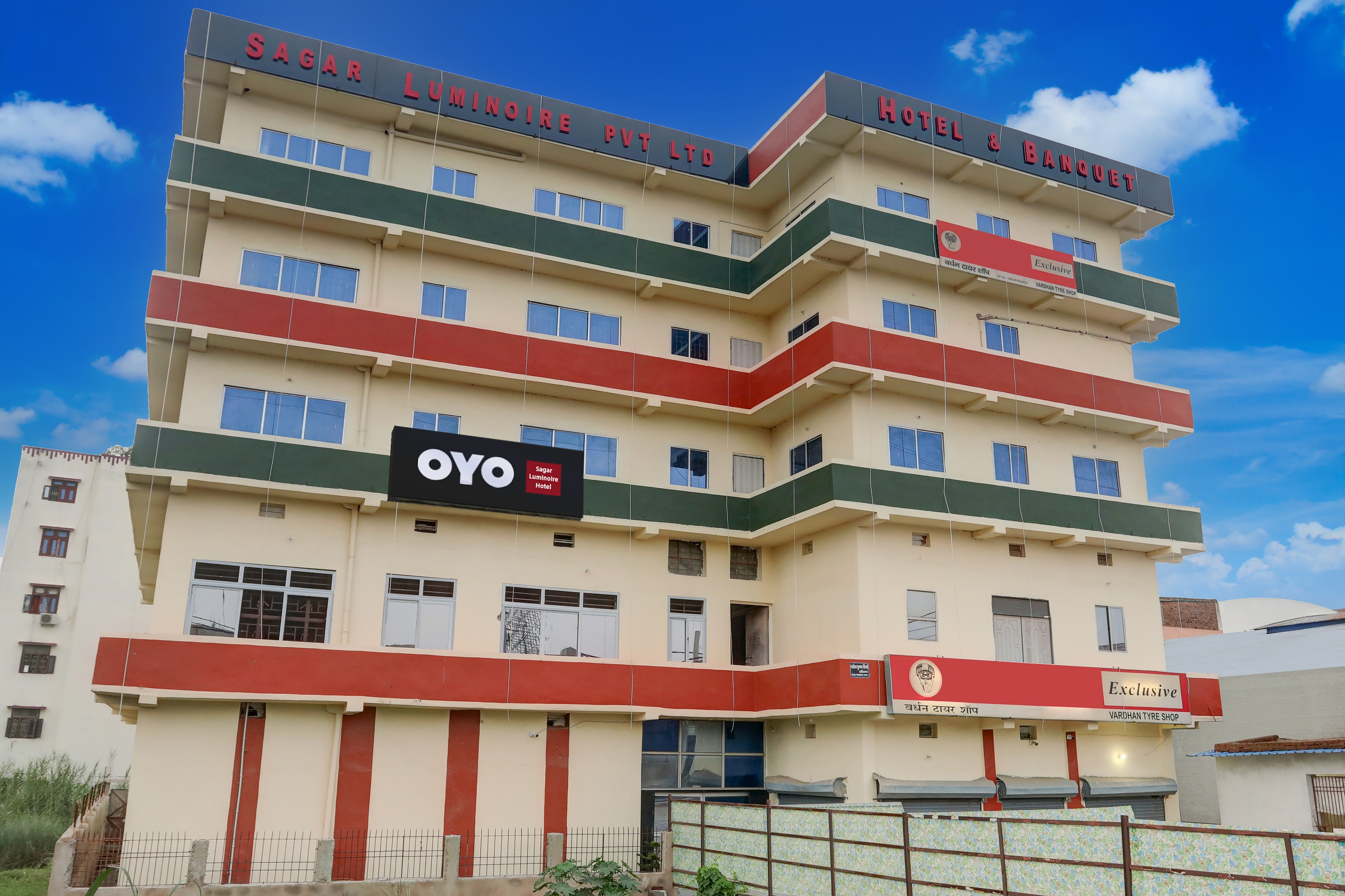 Hotel O Sagar Luminoire Hotel & Banquet Hall - Tap to explore photos