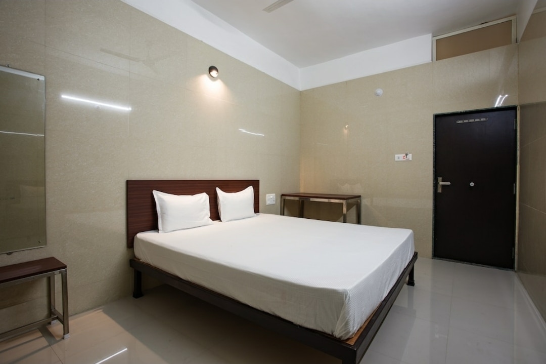 Jay Shanti Palace Hotel - Tap to explore photos