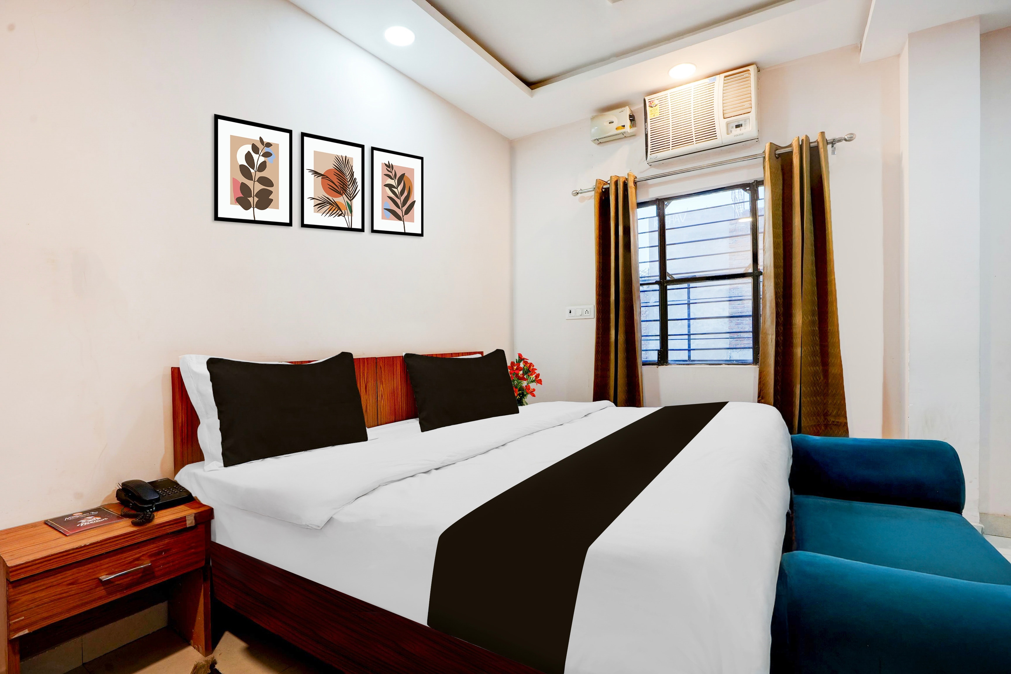 Super Townhouse Adityapuram Gwalior - Tap to explore photos