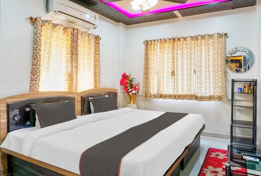 Hotel O Vardhan Executive
