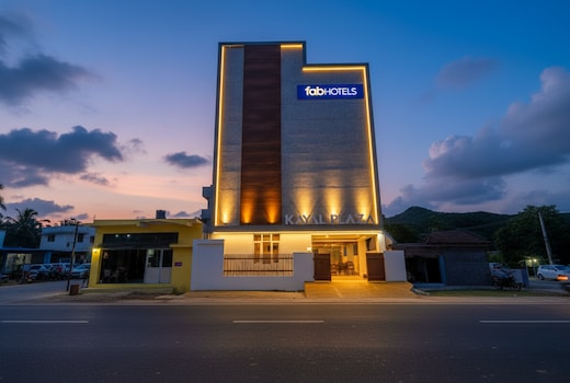 FabHotel Kayal Plaza