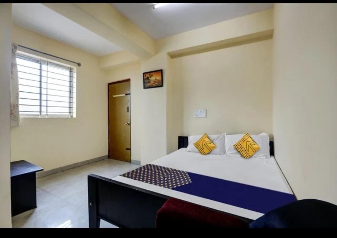 Hotel Varaha Residency - Tap to explore photos