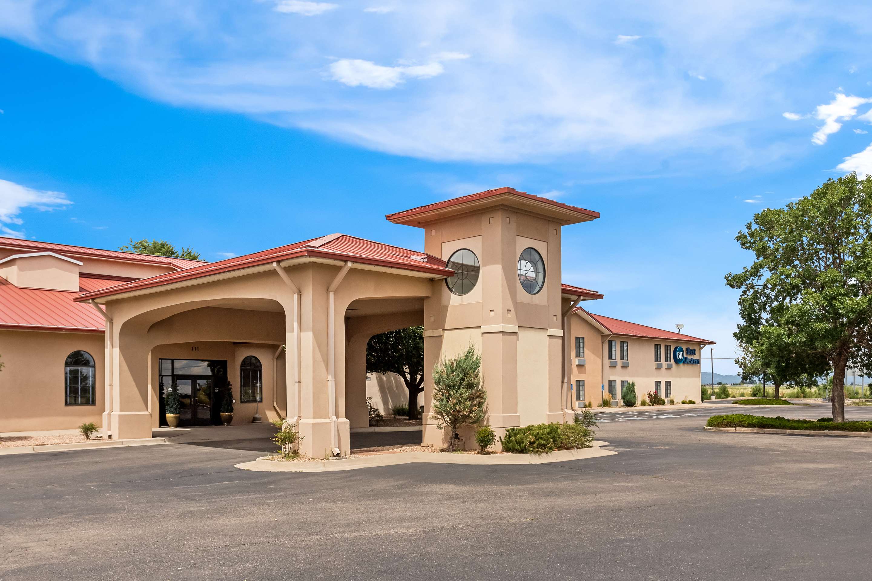 Best Western Moriarty Heritage Inn - Tap to explore photos