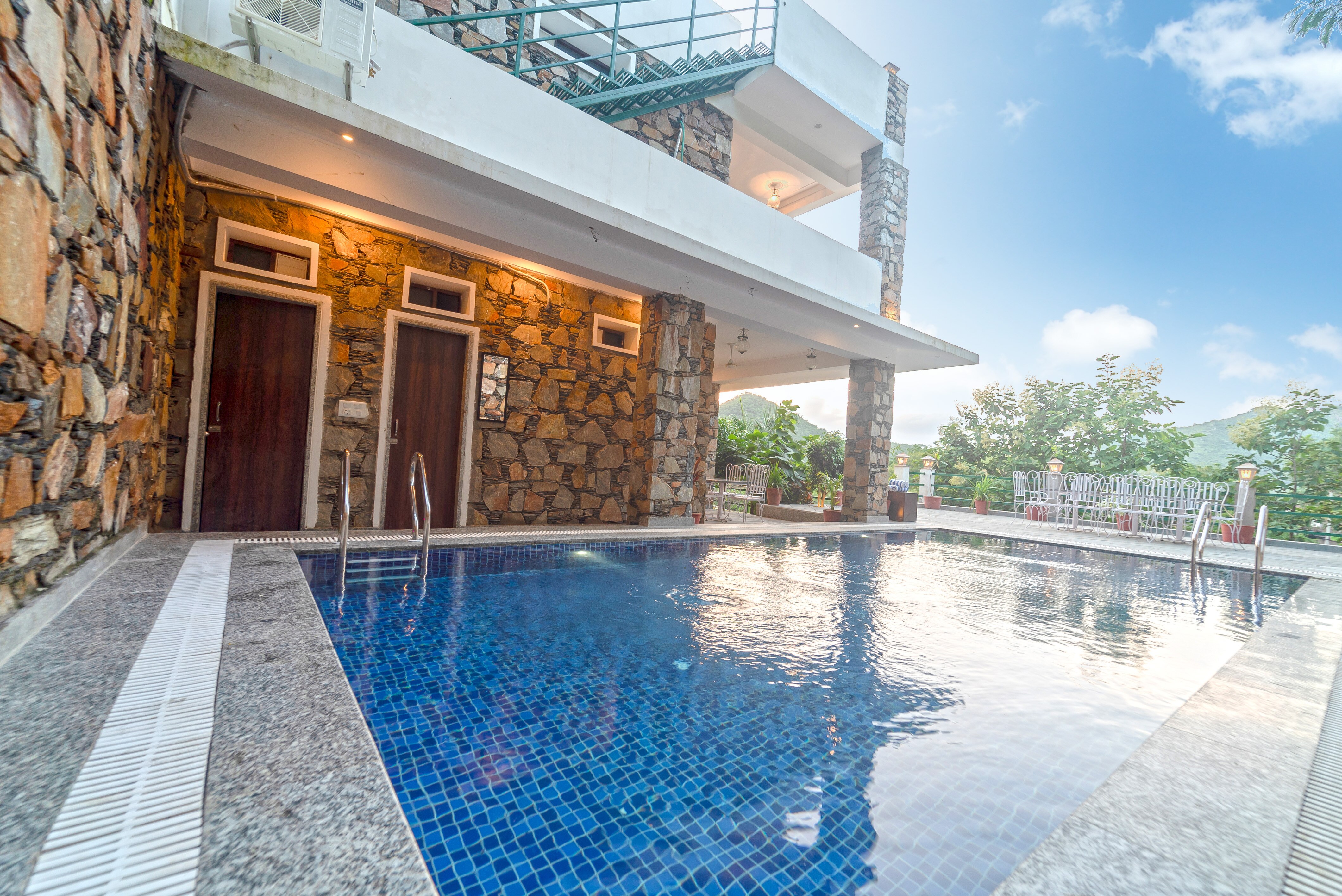 Kodiyat Villa | A luxury Pool Villa - Tap to explore photos