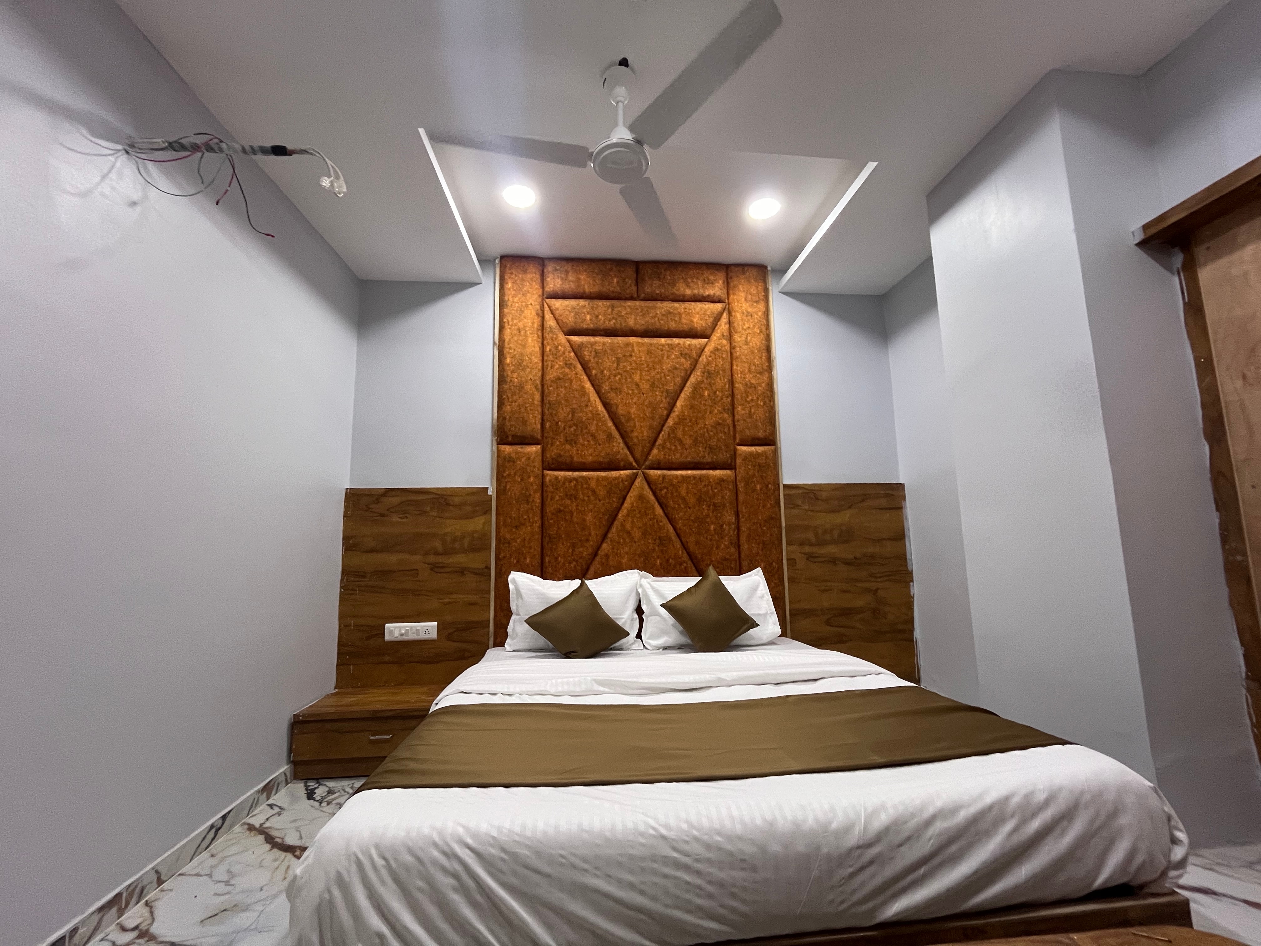 Hotel Krishna Chandkheda - Tap to explore photos