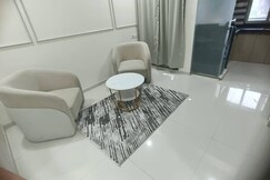 1 Bhk full furnished for Family and bachelors, Thane