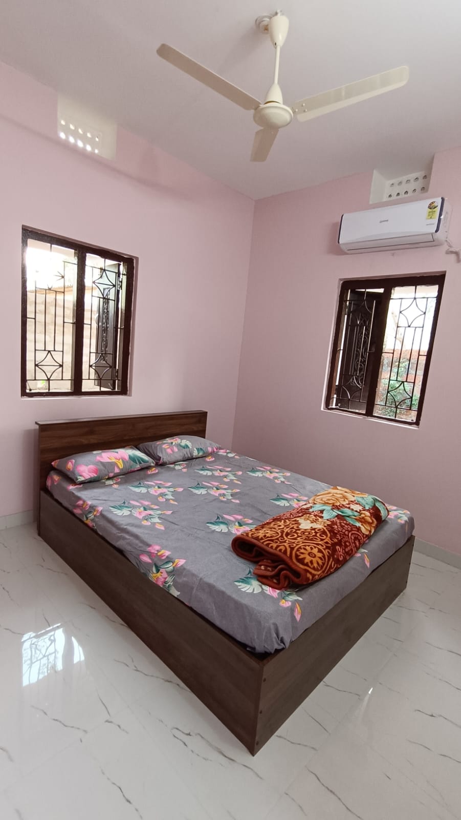 Entire 2BHK Parida House Near KIIT College - Tap to explore photos