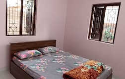 Lush Green View Room