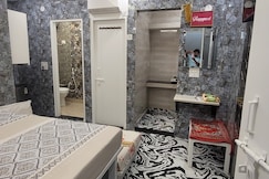 Couples Favourite Luxury Flat in Posh Lajpat Nagar, Delhi