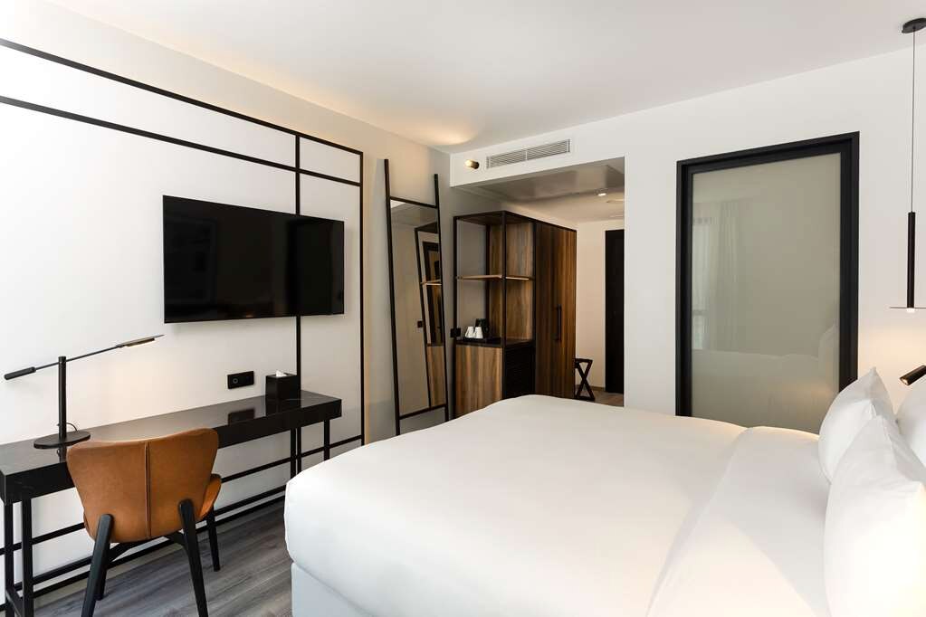 Radisson Hotel Tunis City Center - Tap to explore photos