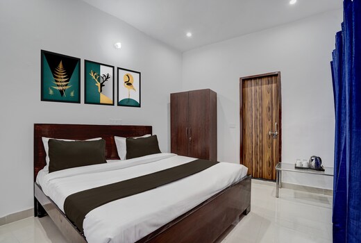 Hotel O SGT University Road Formerly Budhera