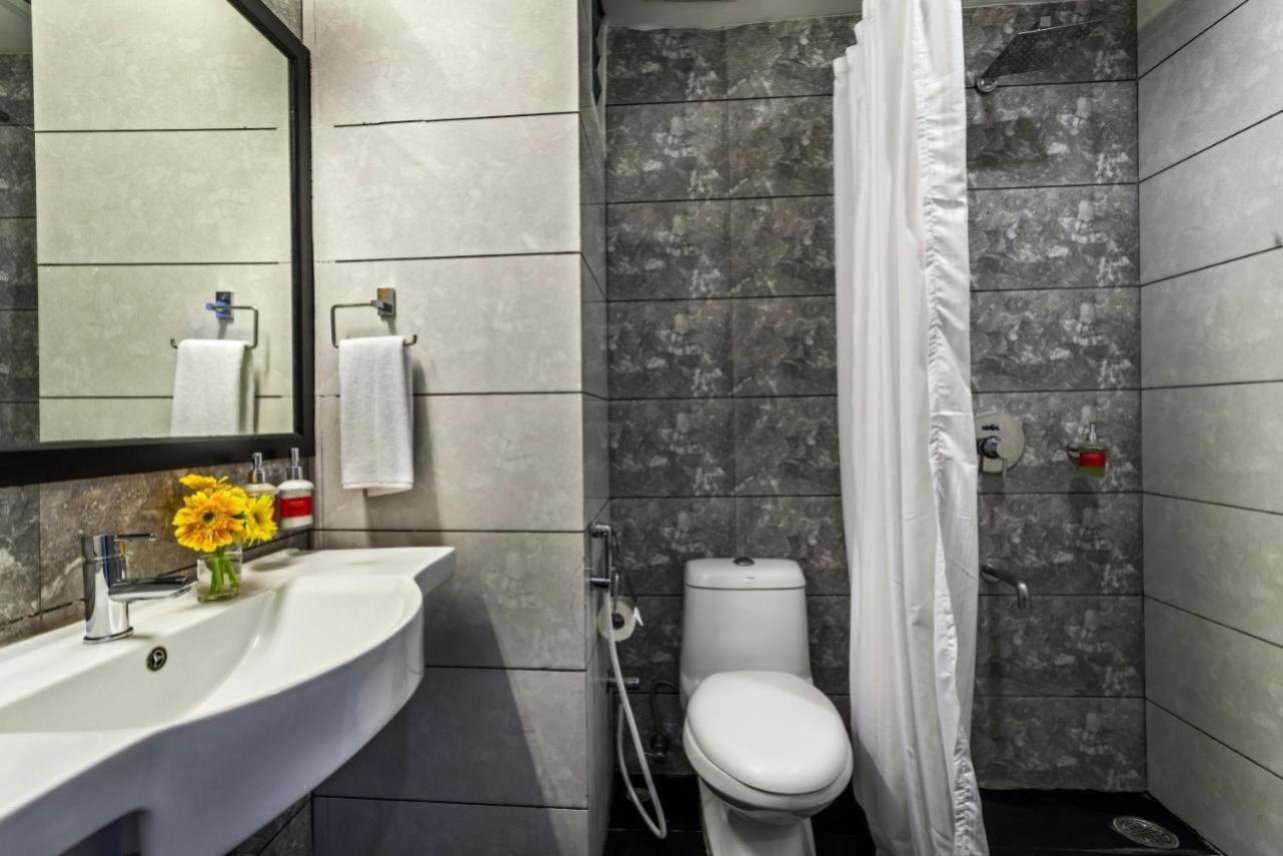 Townhouse Oak Roshan Bhag LB Nagar - Tap to explore photos