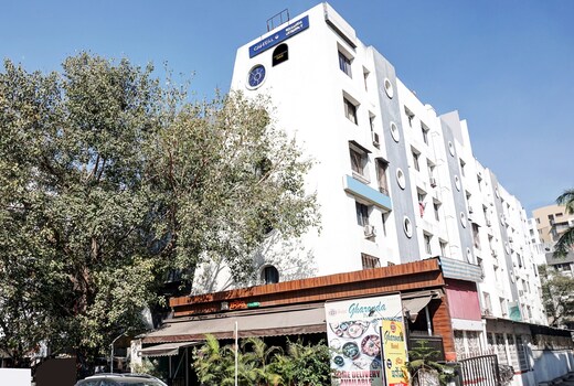 Super Townhouse OAK Gharonda Residency Near Sant Tukaram Nagar Metro Station