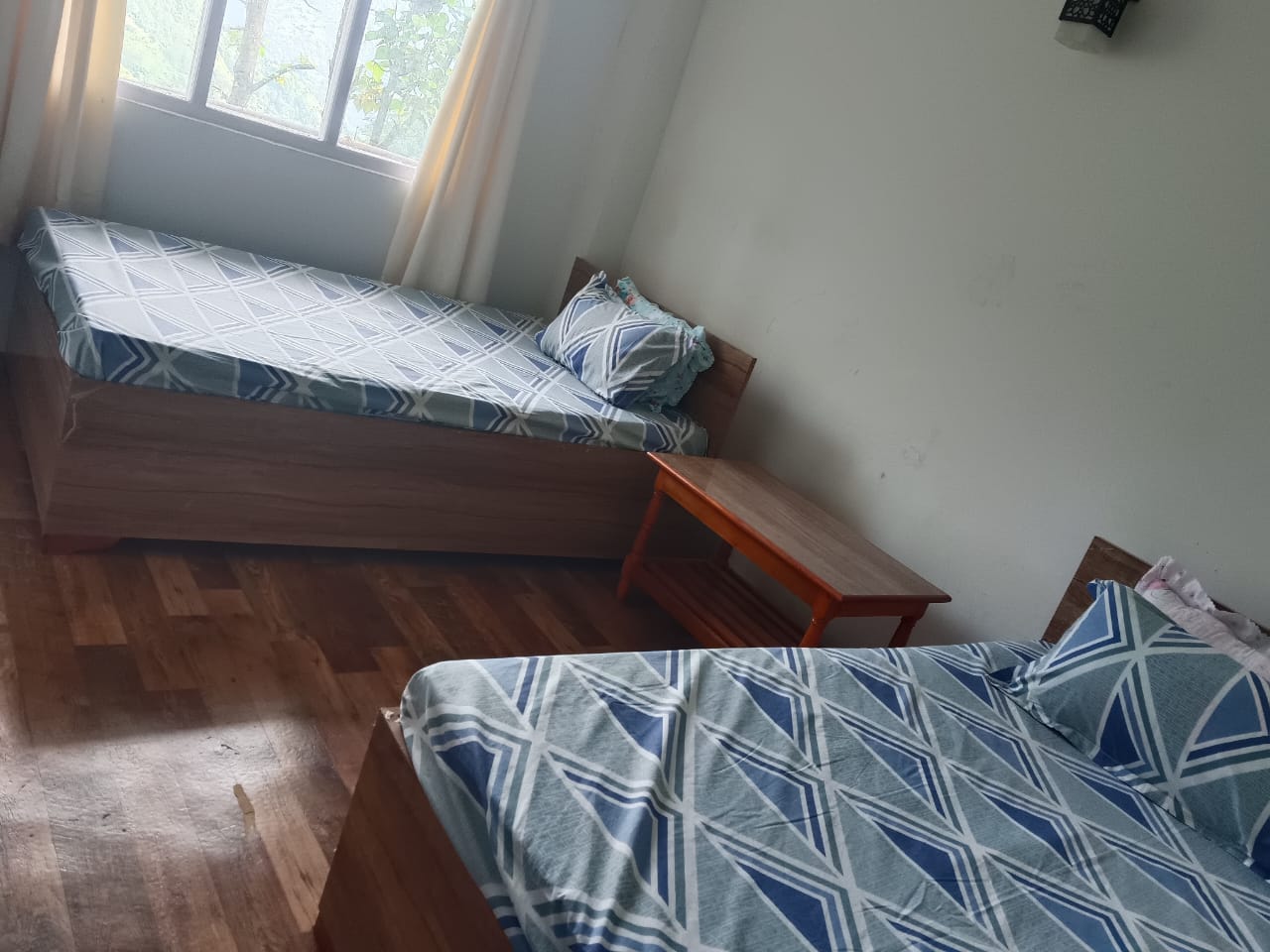 Tenzing Hillary Pinasha Homestay - Tap to explore photos