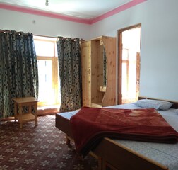 Deluxe Room with Wifi