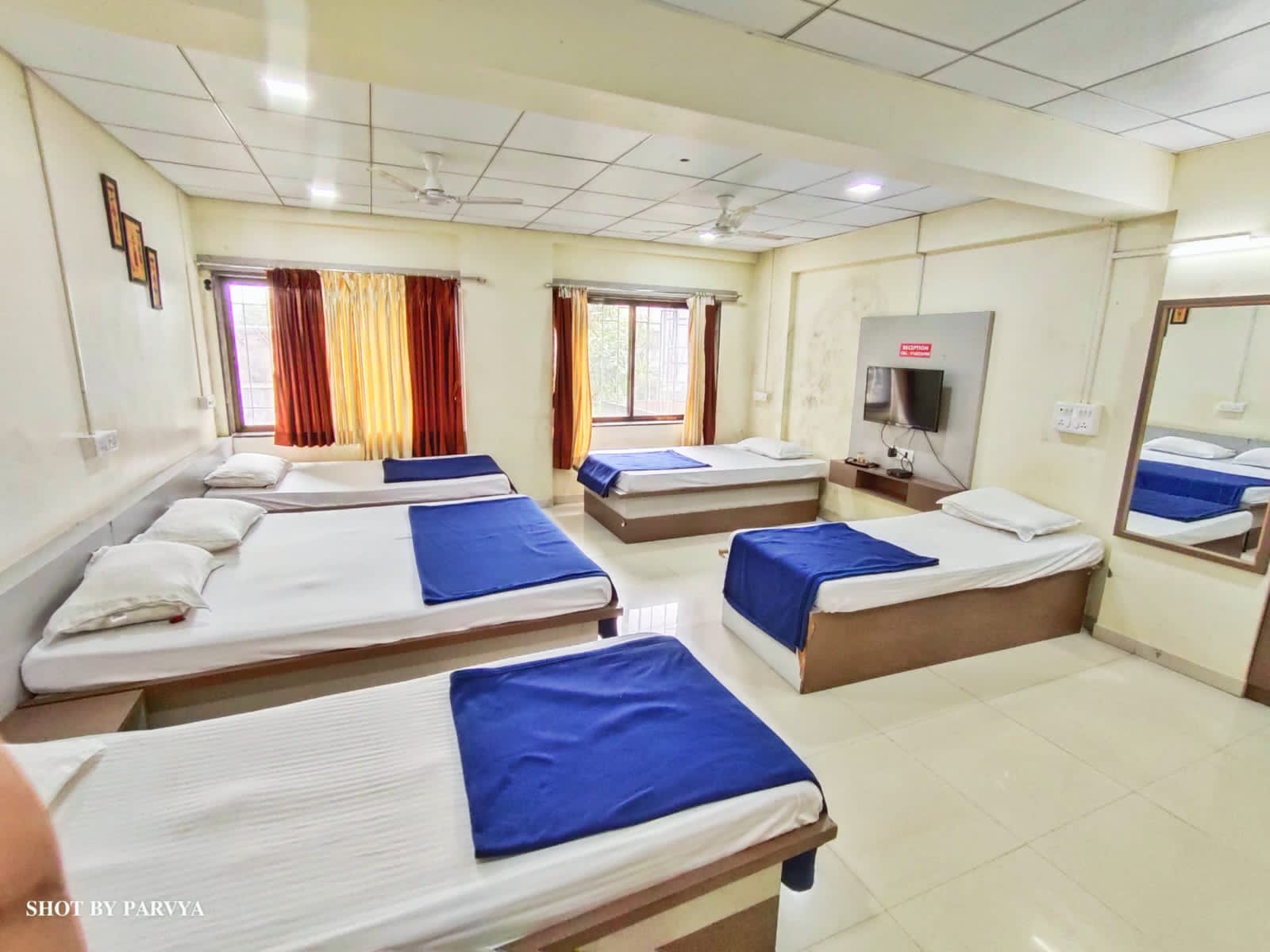 6 Bed Non AC Room 1