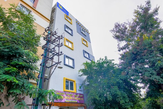 FabHotel Golden Grand Inn - Global Village