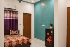 Independent Homestay, Meerut