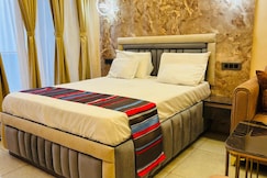 Gaur luxury stays, Greater Noida