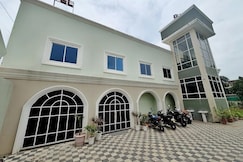 Hotel Dhana Lakshmi Bliss, Dewas